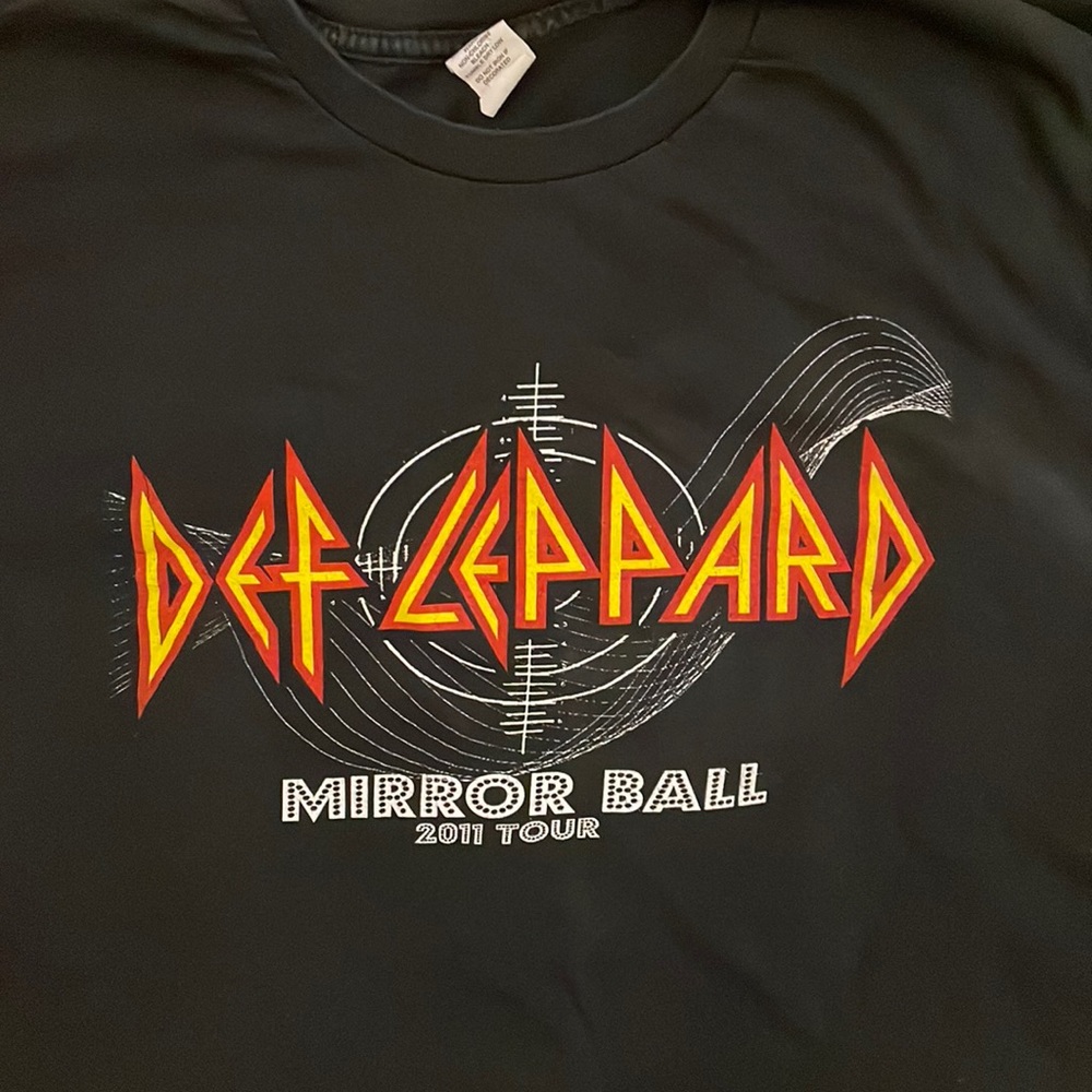 Def Leppard mirror ball concert shirt size large Def Leppard shirt black large